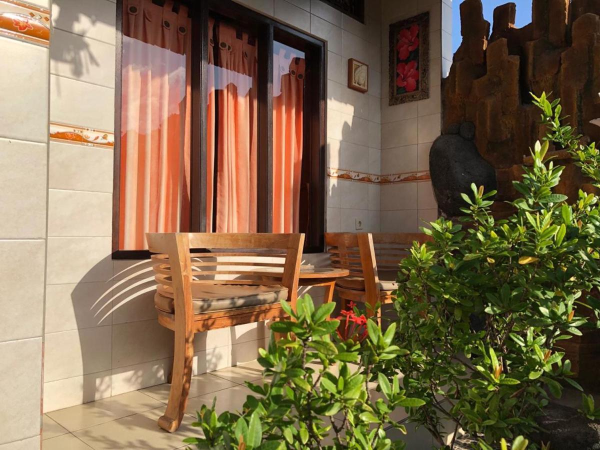 Kerti Beach Bungalow And Restaurant بادانجباى المظهر الخارجي الصورة