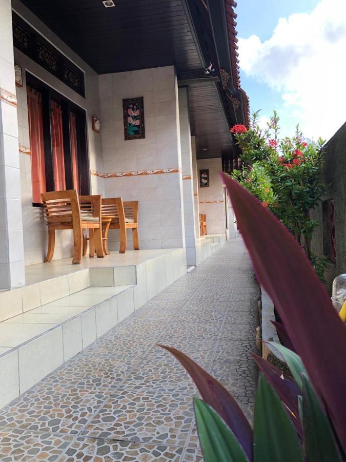 Kerti Beach Bungalow And Restaurant بادانجباى المظهر الخارجي الصورة