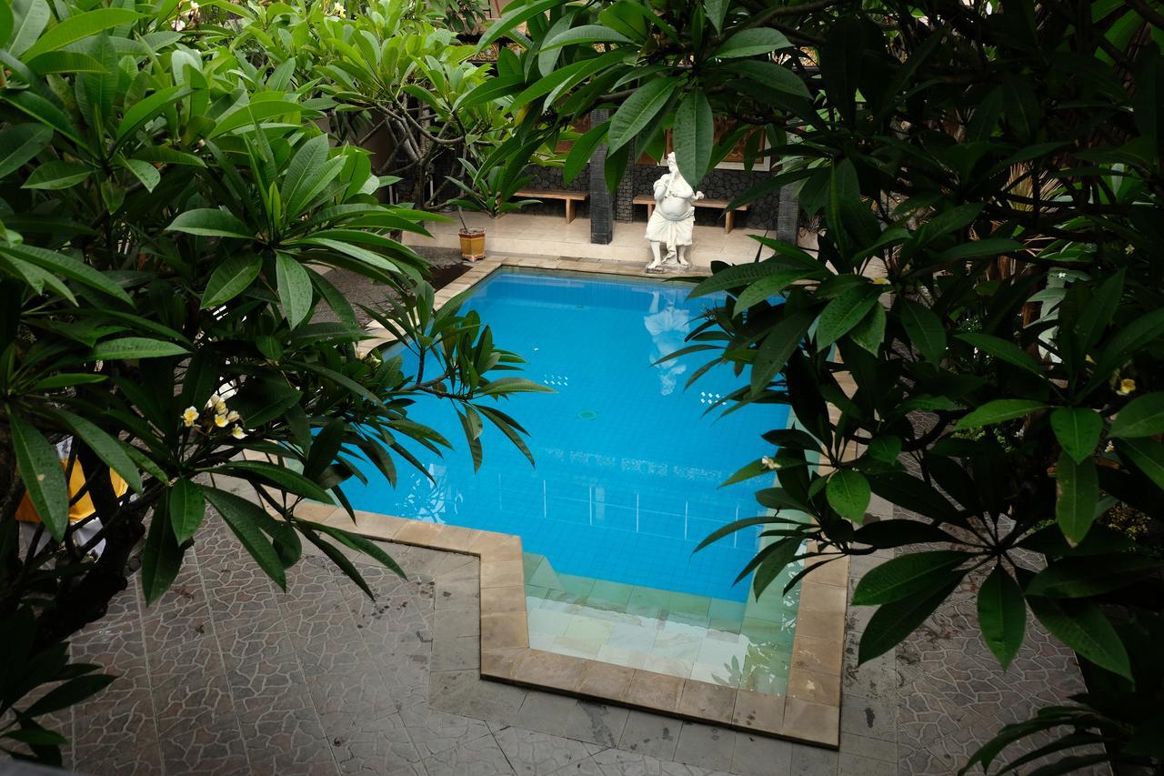 Kerti Beach Bungalow And Restaurant بادانجباى المظهر الخارجي الصورة