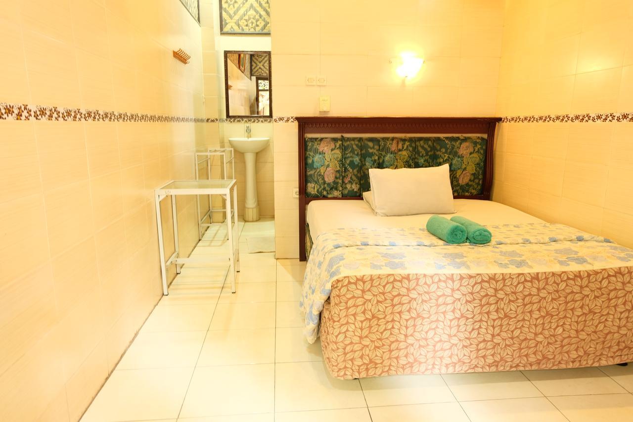 Kerti Beach Bungalow And Restaurant بادانجباى المظهر الخارجي الصورة