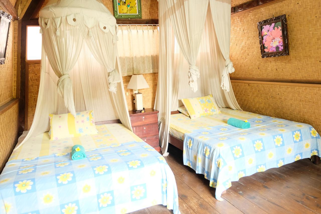 Kerti Beach Bungalow And Restaurant بادانجباى المظهر الخارجي الصورة