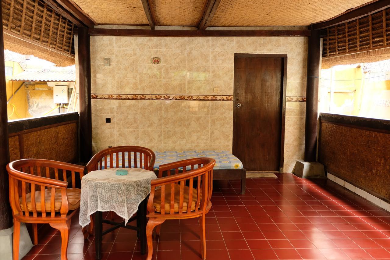 Kerti Beach Bungalow And Restaurant بادانجباى المظهر الخارجي الصورة