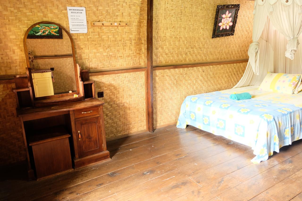 Kerti Beach Bungalow And Restaurant بادانجباى المظهر الخارجي الصورة